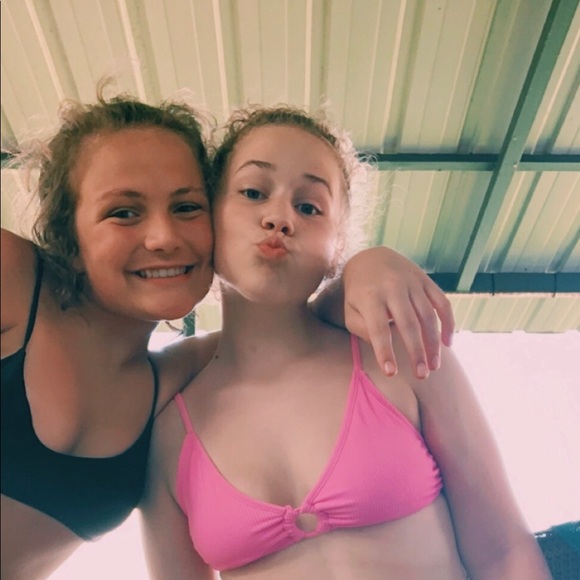 Meet your Posher, Alice - Picture 1 of 1